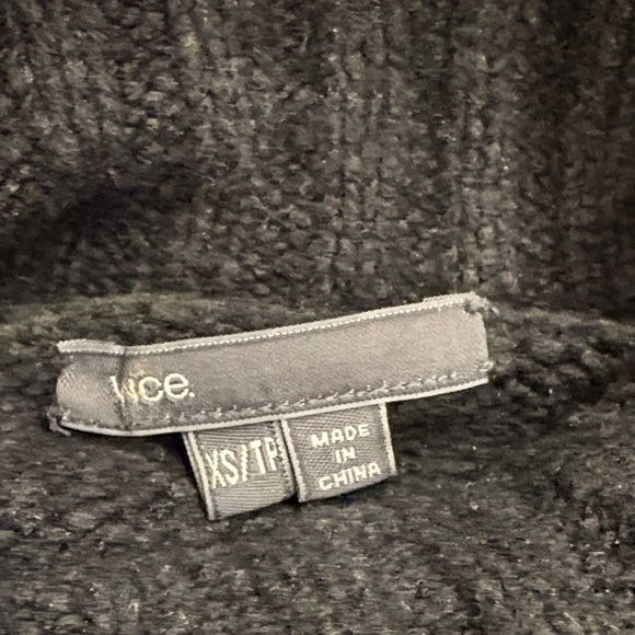 Vince Elegant charcoal Turtleneck Sweater - Picture 5 of 5